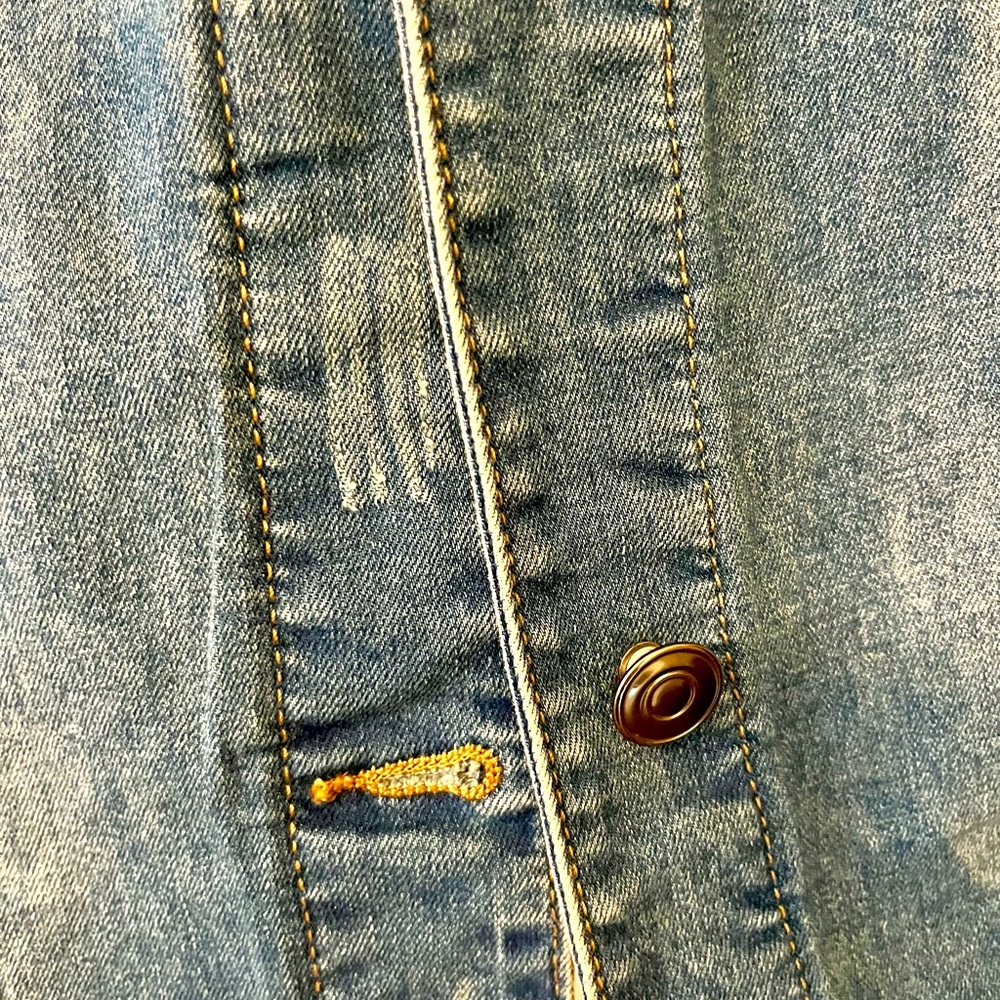 Small Denim Jacket - Picture 5 of 7